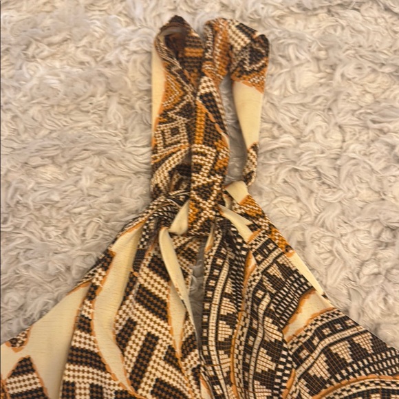 Patterned Halter Top.NWOT - Picture 4 of 10